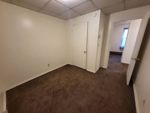 5th image of 146 Montgomery St #A