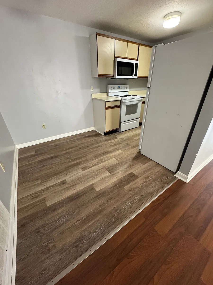 Dining Area - 1599 Braley Rd #65