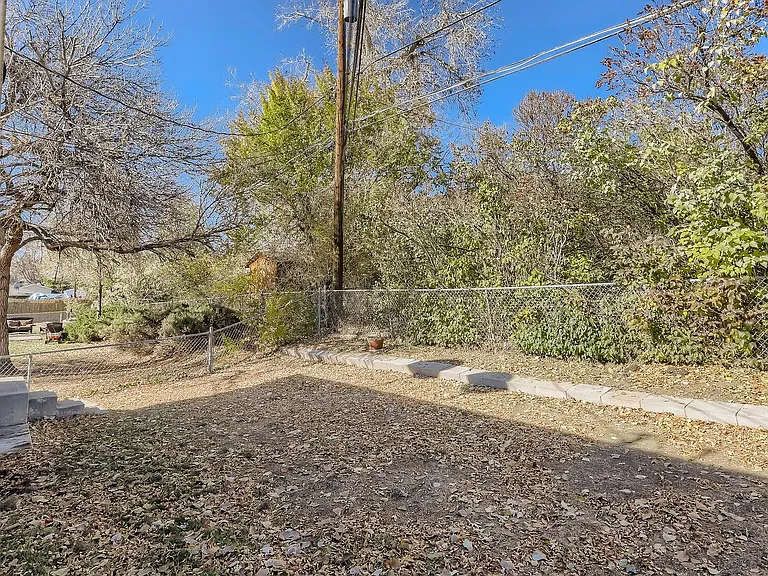 8507 W 62nd Pl — Photo 26