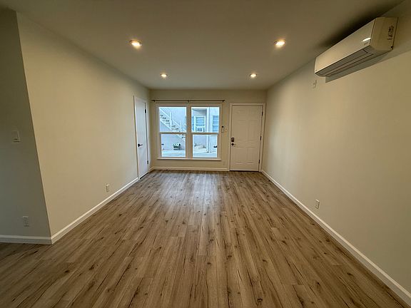 3rd image of 8533 Cashio St APT 2
