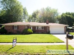 7733 Crossgate Ln, Indianapolis, IN 46227