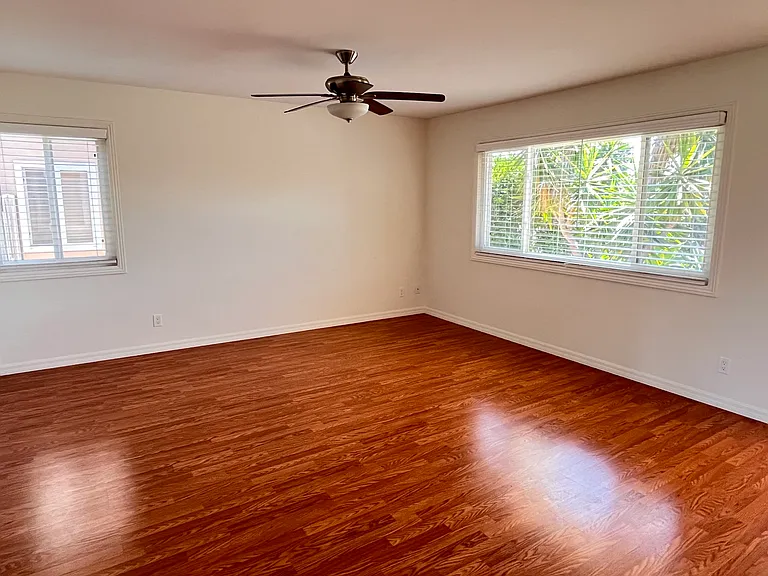 7129 Teasdale Ave — Photo 8
