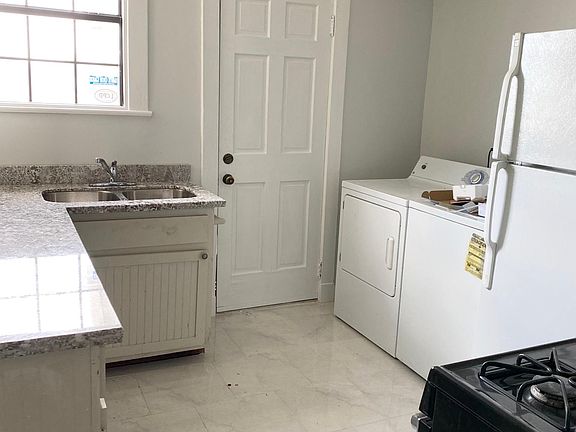 2nd image of 204 W Harrison Ave #B