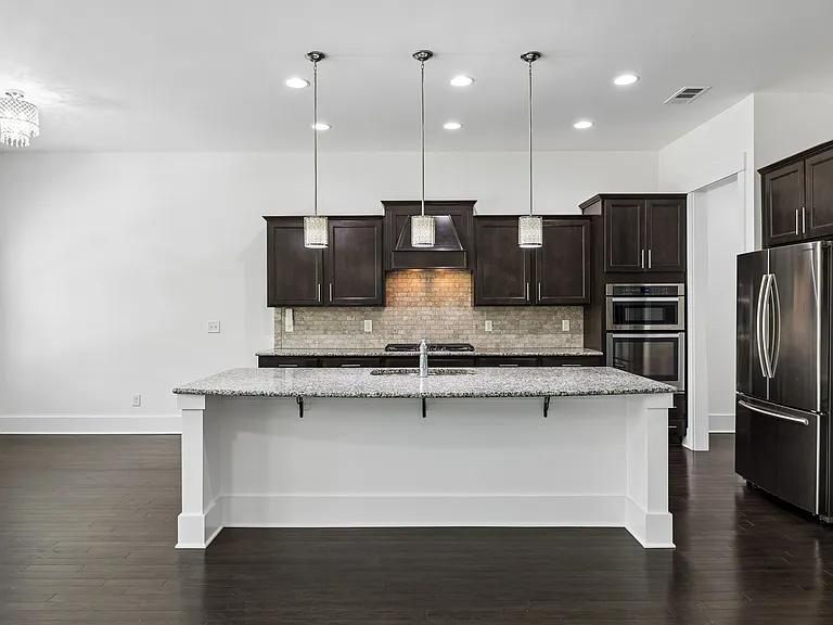 1730 Biscayne Dr — Photo 18
