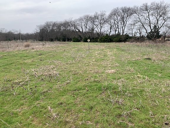 4th image of 10843 E Line Rd