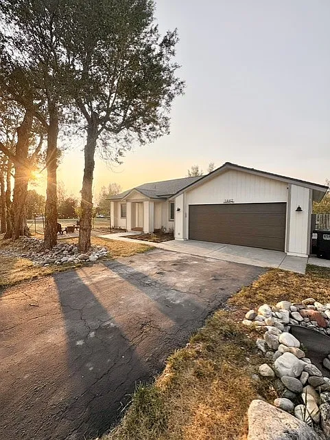 3 bed, 1253 sqft, $2,900 — Photo 1