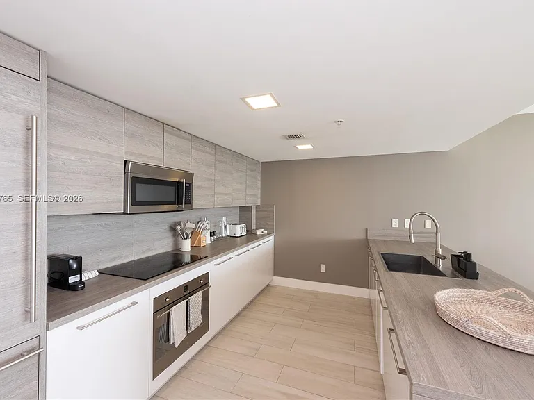 400 Sunny Isles Blvd #1518 — Photo 11
