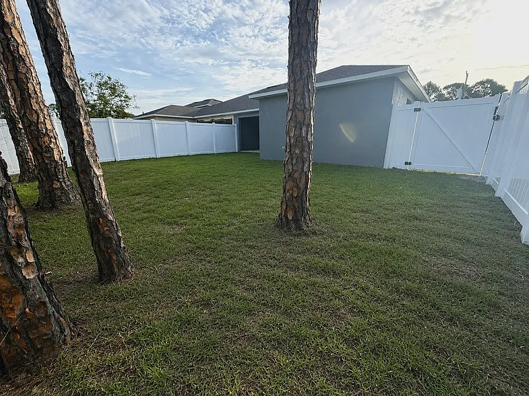 8 Rainstone Ln #A — Photo 2