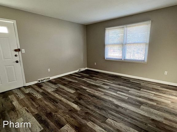 3rd image of 5064 Heyboer Ave SE