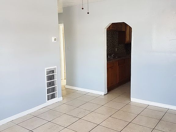 2nd image of 4402 N 40th St
