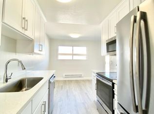1632 Hollenbeck Ave #200, Sunnyvale, CA 94087