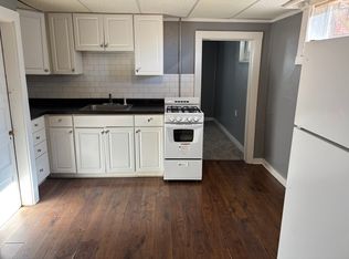 310 N 7th St APT 3, Beatrice, NE 68310