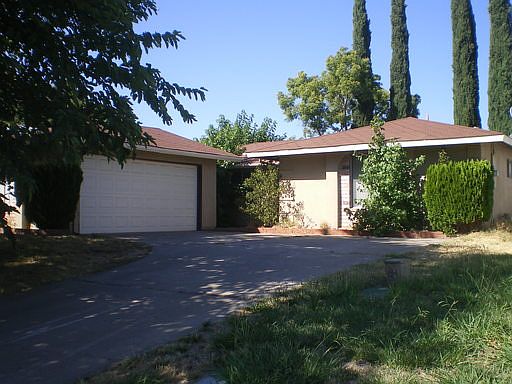 1st image of 5812 Merlindale Dr