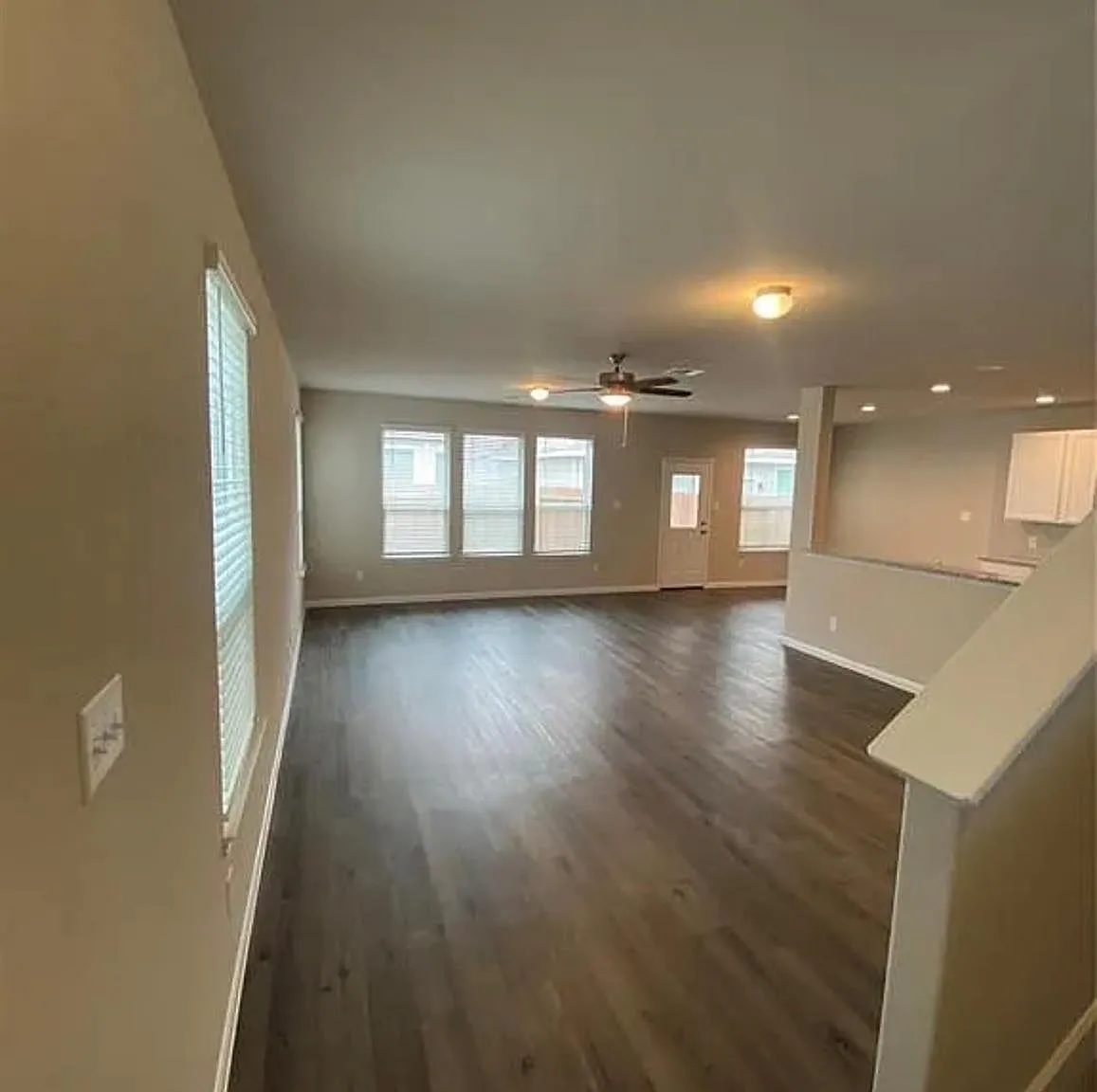 4 bed, 2.5 bath, 2065 sqft, $2,300 — Photo 3