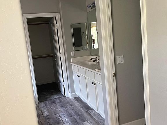 5th image of 34719 N 26th Dr