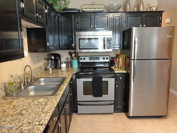 5th image of 11053 Windsor Hill Dr #D