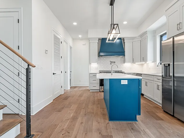 6011 Hill Cir — Photo 22