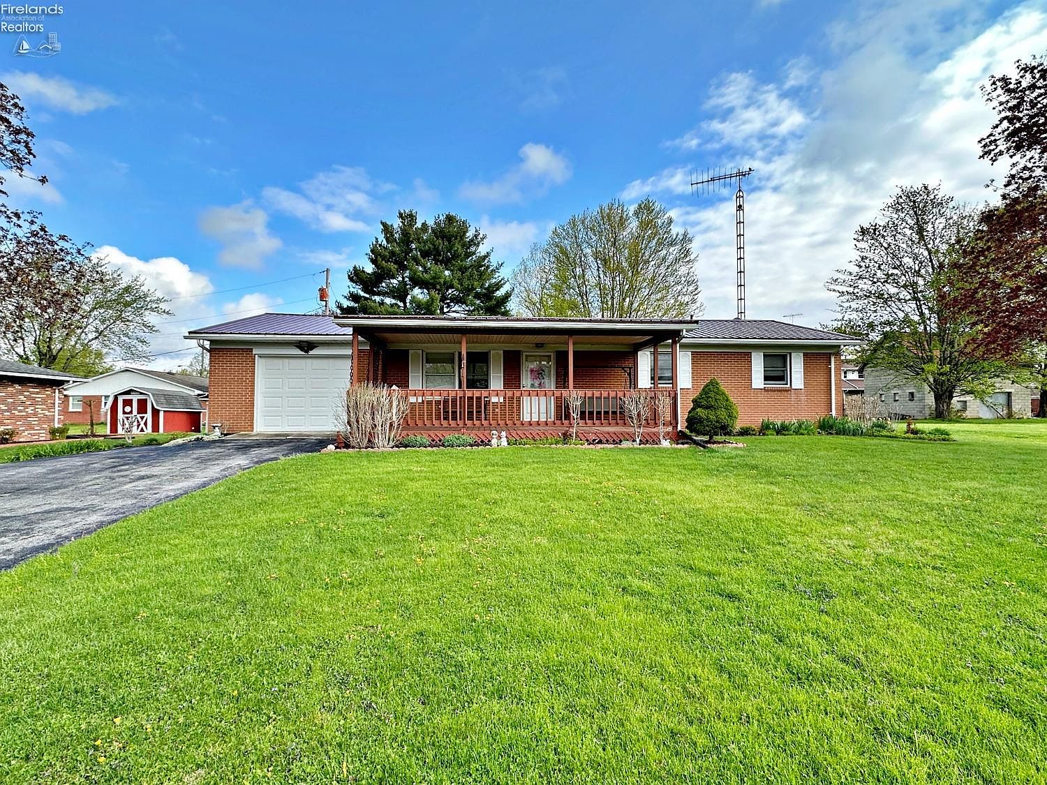 2 Orchard Ct, Bloomville, OH 44818 Zillow