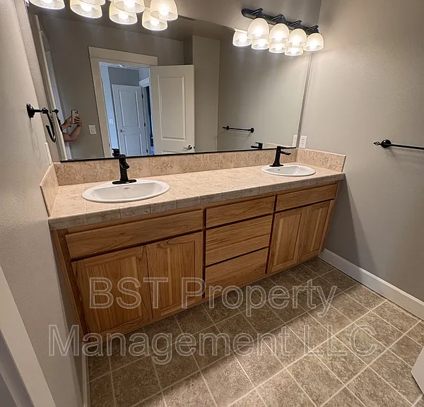 1604 Webb Lake Dr — Photo 21