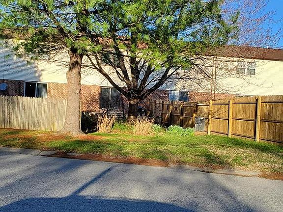 2nd image of 516 Nina Ln