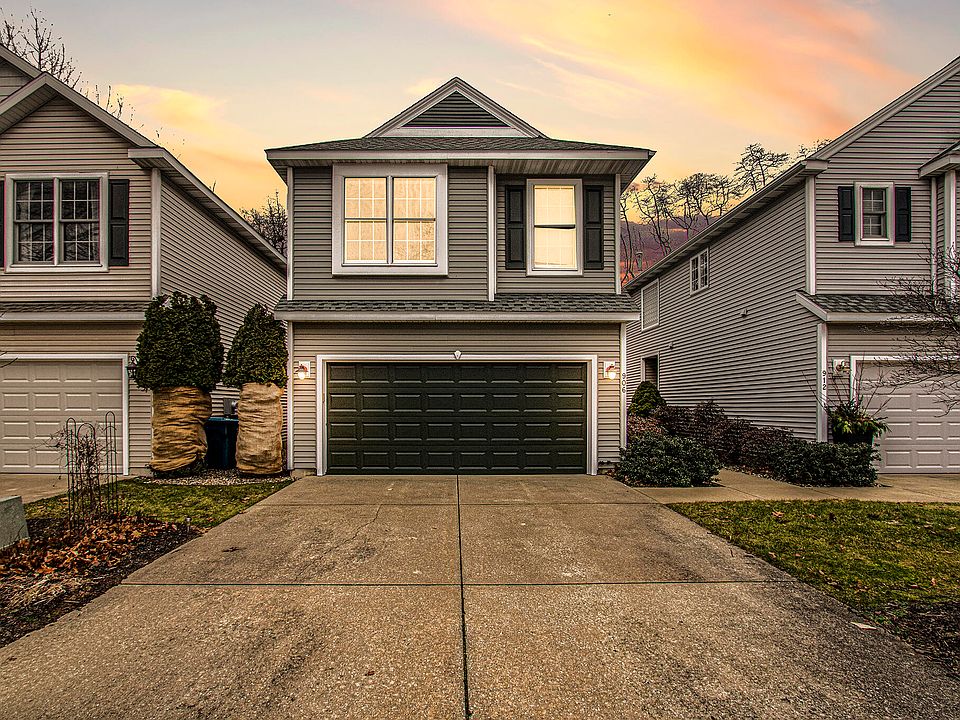 1st image of 906 Bluff Creek Dr