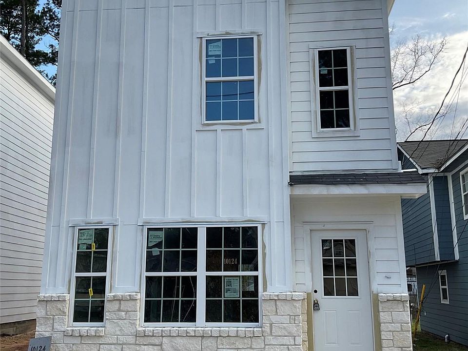 1st image of 10132 Barberry St