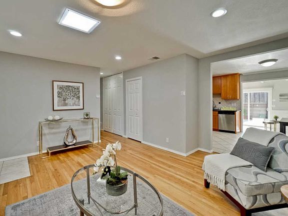 4th image of 2172 Mesa Verde Dr