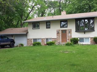 2784 Helen St N, North Saint Paul, MN 55109