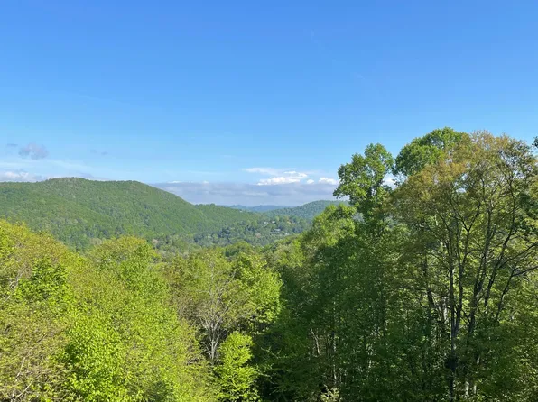 415 Woodridge Dr APT 5, Boone, NC 28607