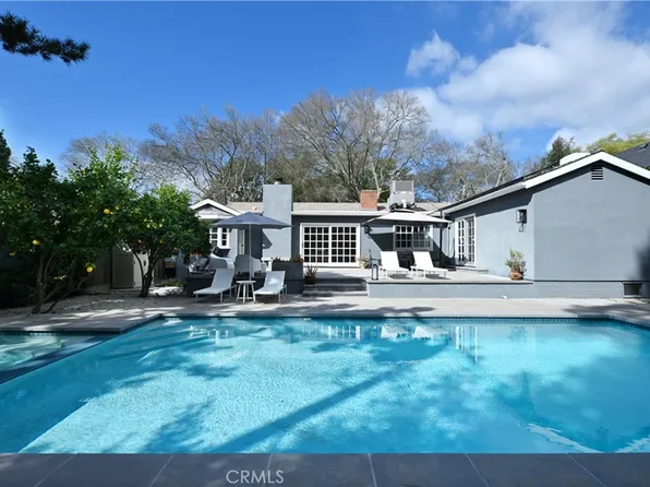 4800 Hampton Rd, La Canada Flintridge, CA 91011