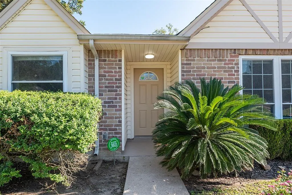 3 bed, 2.0 bath, 1544 sqft, $2,150 — Photo 4