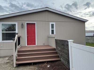 1000 S McKern Ct #100, Newberg, OR, 97132