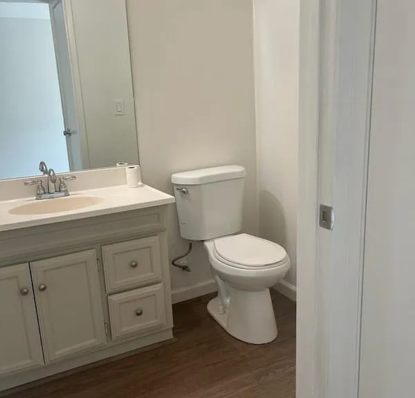 4353 Howard Ave — Photo 8