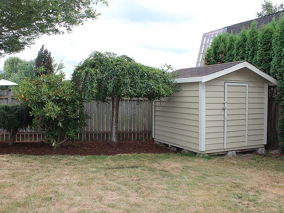 4th image of 5900 54th Ave NE