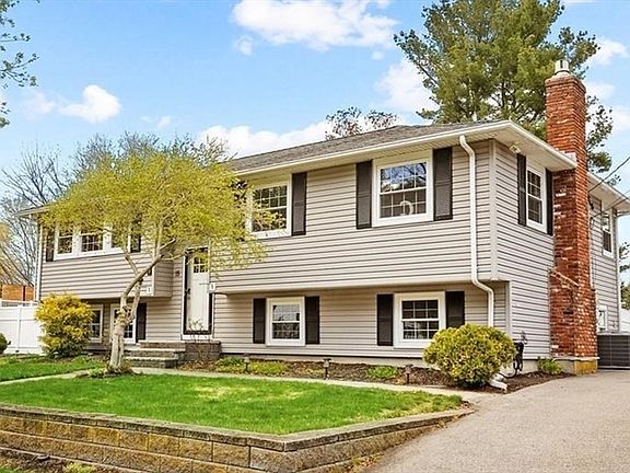 3rd image of 15 Fuller Rd