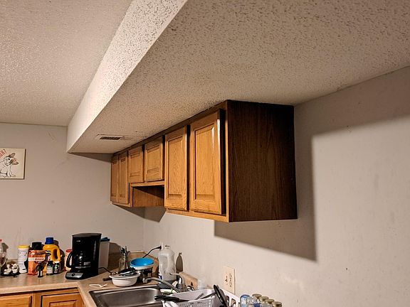 5th image of 2317 Tremaine Dr APT B