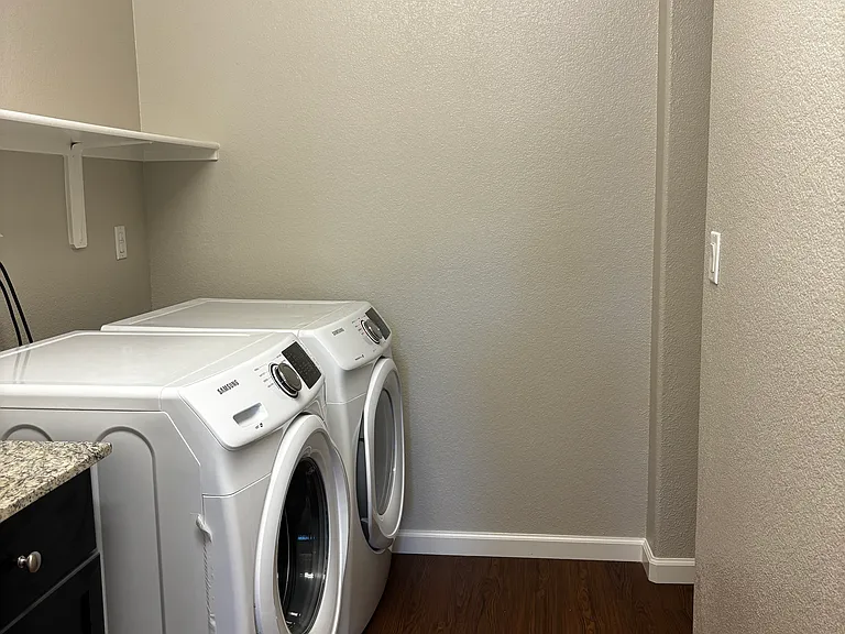 2870 Cityview Ter — Photo 19