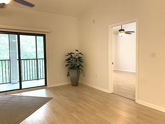 5th image of 120 Laurel Wood Way Unit 203