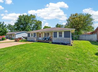 601 S Main St, Edinburgh, IN 46124