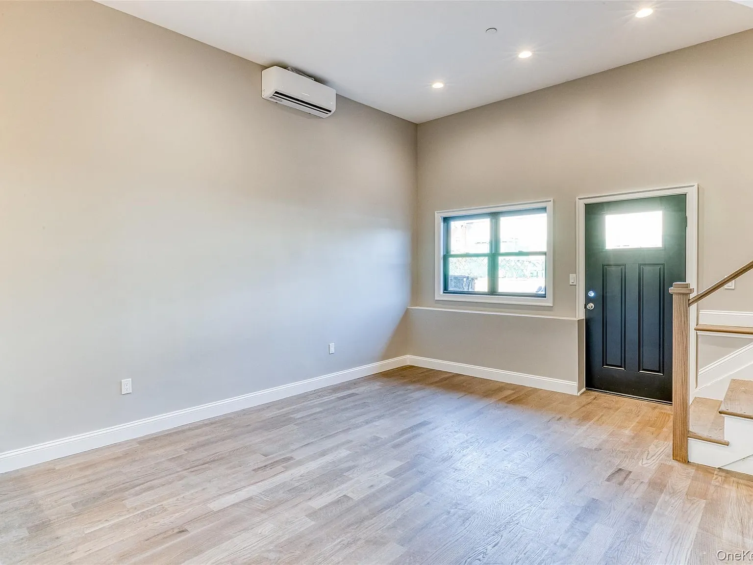 1 bed, 1.0 bath, 1200 sqft, $3,500 — Photo 3