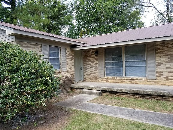 5th image of 307 Curtis Dr SE