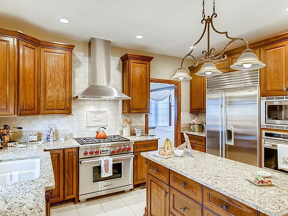5th image of 9216 Cloister Ct