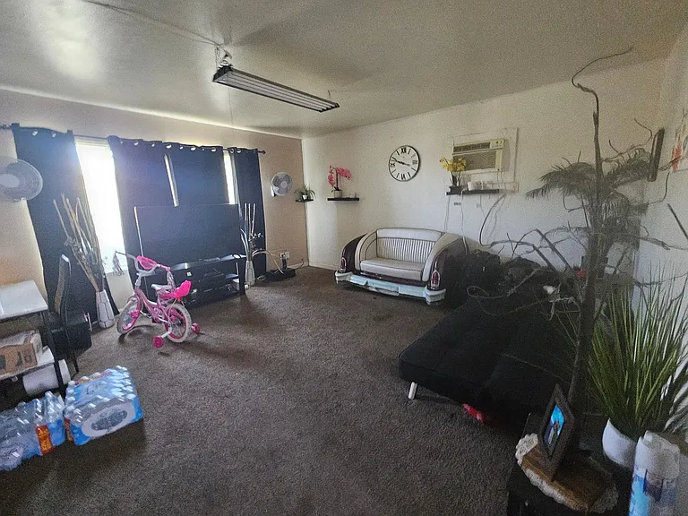 728 Illinois Ave — Photo 5