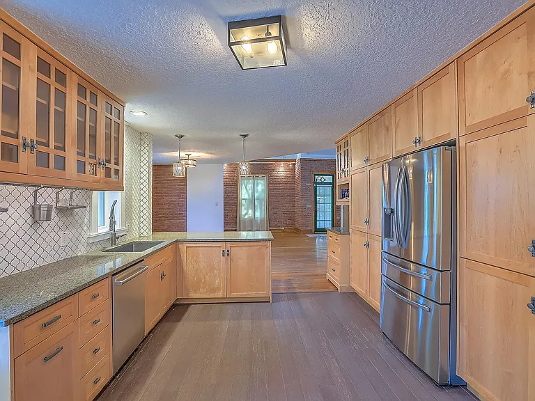 1010 Forrester St NW — Photo 12