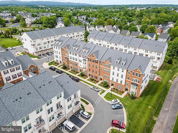 2nd image of 7504 Brunson Cir