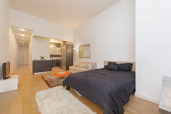 Rented by Keller Williams NYC | media 8