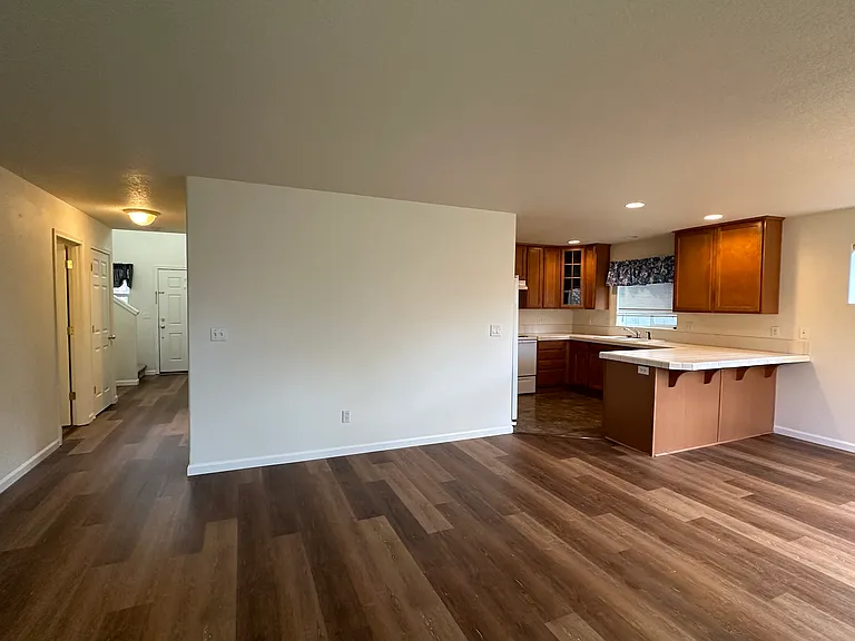 4047 Thoroughbred Ave SE — Photo 23
