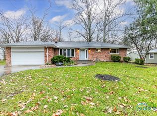 2302 Ronaldo Rd, Toledo, OH 43615