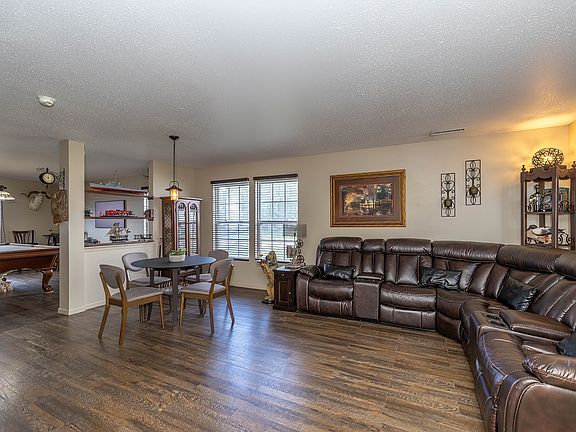 5th image of 1376 Broyles Ln