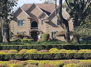 38 Rio Vista Dr #46, Mahwah, NJ 07430